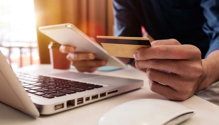 4 mistakes to avoid when using a debit card